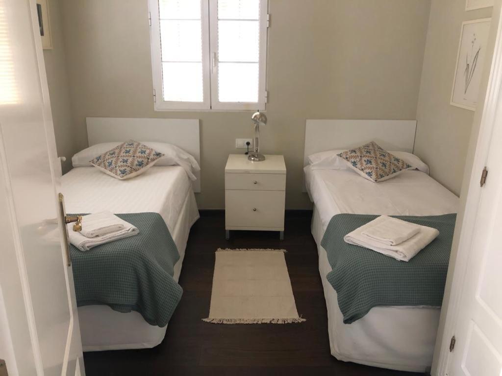 No Turistic Rental, Duplex Penthouse In The Historic Center, Valencia, Ideal For Those Looking To Stay In The City For A Season, Including Professionals And Students 외부 사진